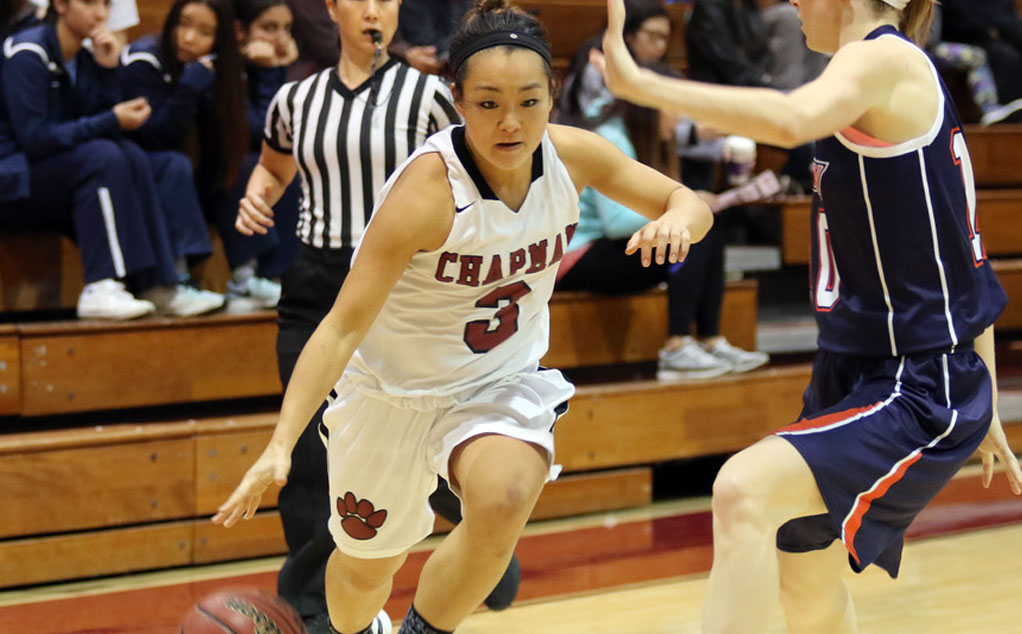 Women's hoops wins third straight with victory over Albion