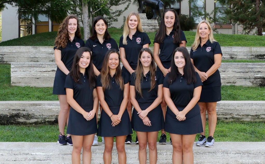 The 2018-19 women's golf team.