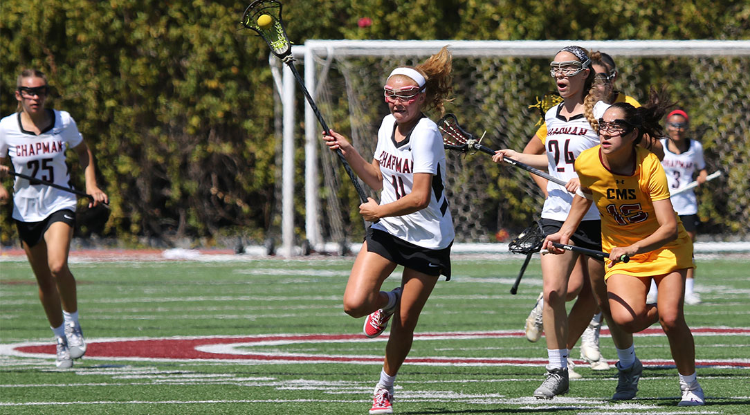 Leah Donnelly sprints down the field with the lacrosse ball.